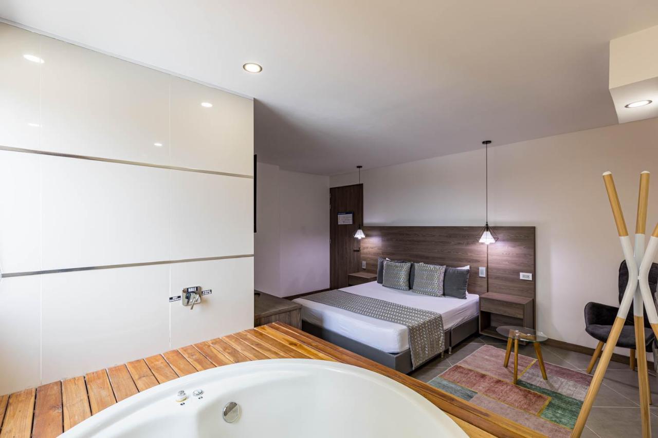 Hotel Velero San Antonio  Eksteriør bilde