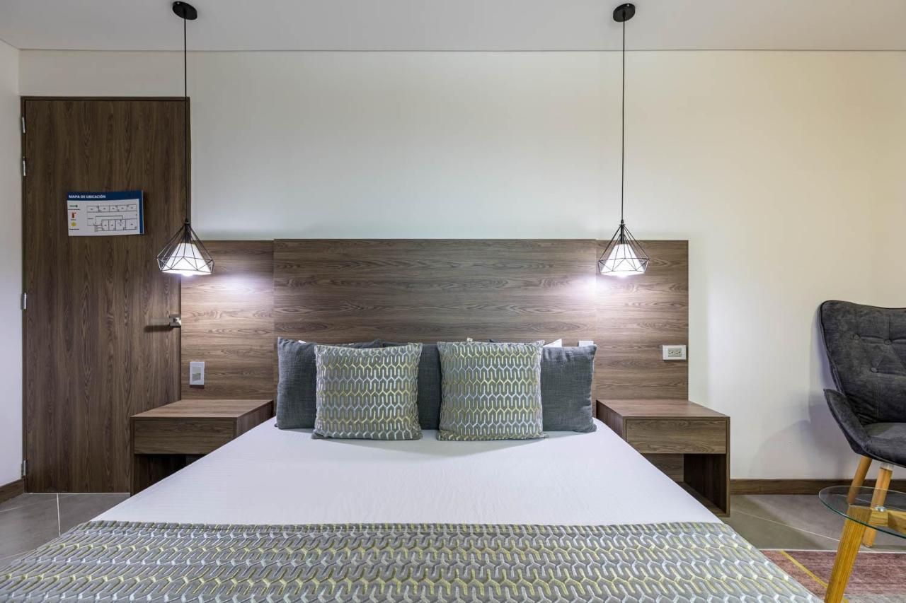 Hotel Velero San Antonio  Eksteriør bilde